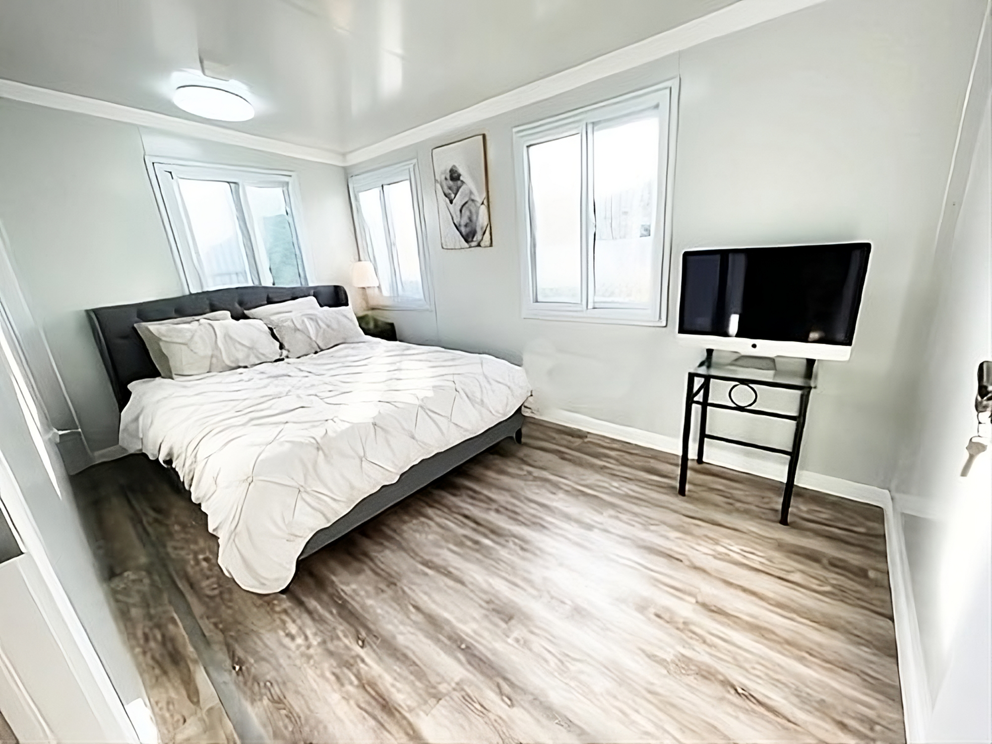 work modular adult bedroom